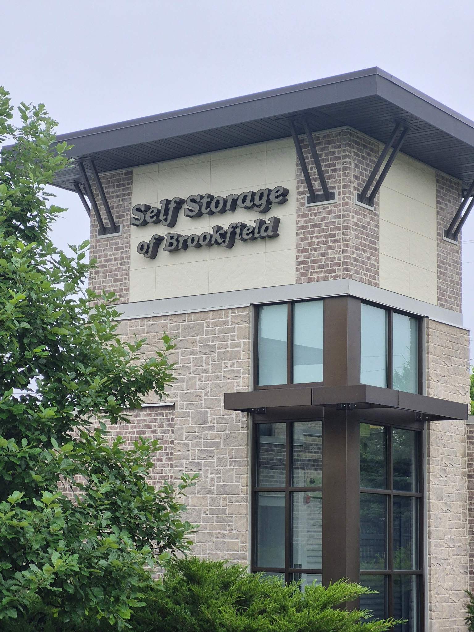secured units in Brookfield, WI